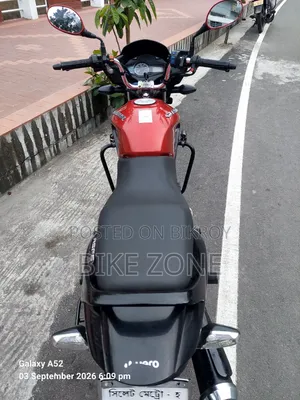 Hero Glamour 2024 Red