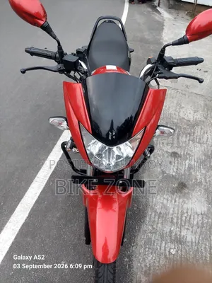 Hero Glamour 2024 Red