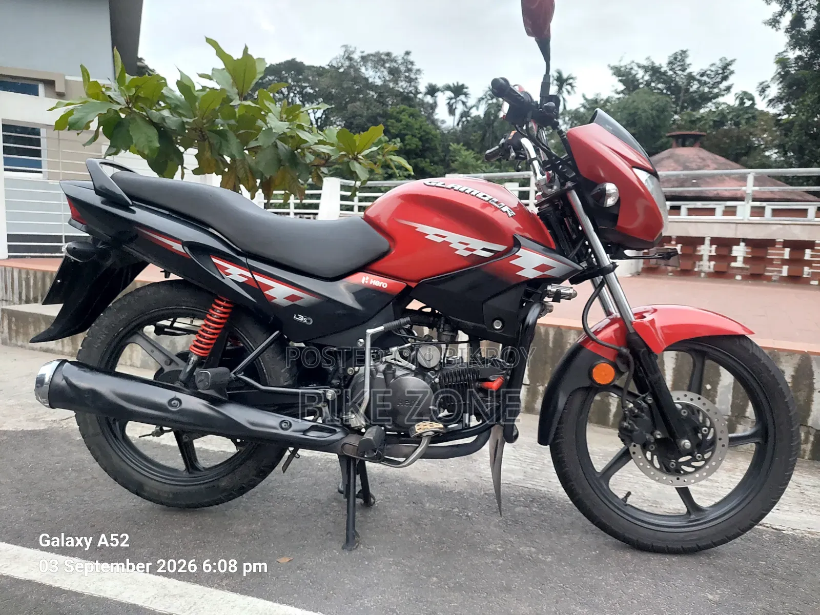 Hero Glamour 2024 Red