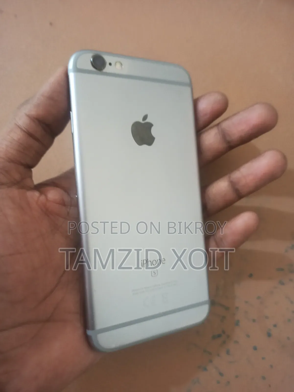 Apple iPhone 6s 32 GB