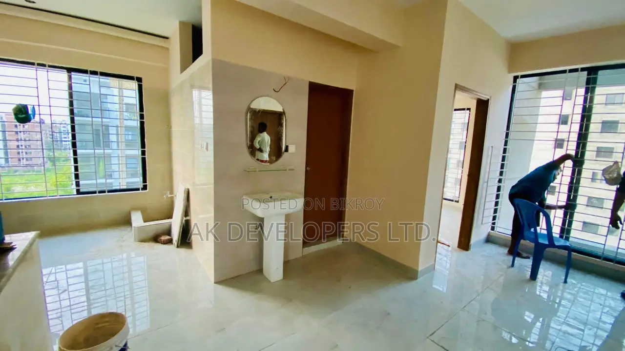 3bdrm Apartment in Sukoon, Basundhara for sale