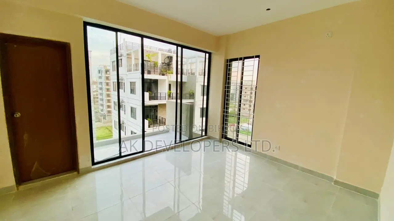 3bdrm Apartment in Sukoon, Basundhara for sale