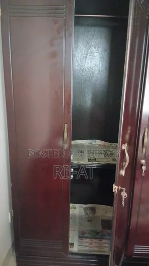 Almari 3 Door