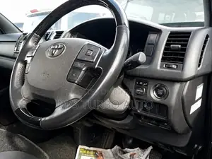 Toyota HiAce 2021 Grey