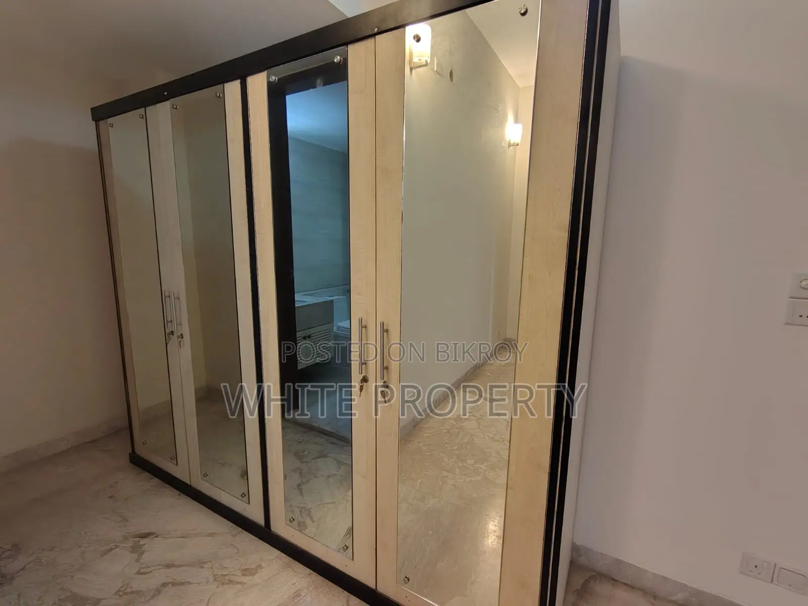4bdrm Apartment in White Property, Gulshan for rent