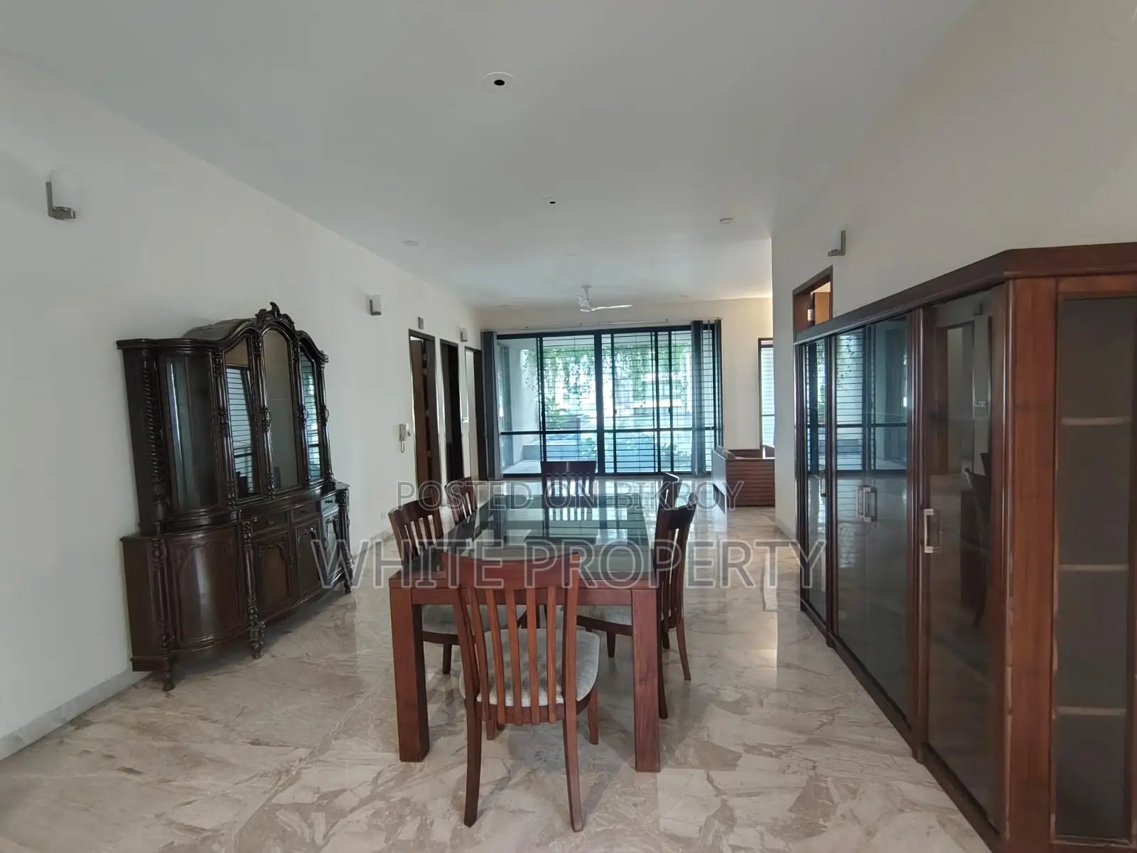 4bdrm Apartment in White Property, Gulshan for rent