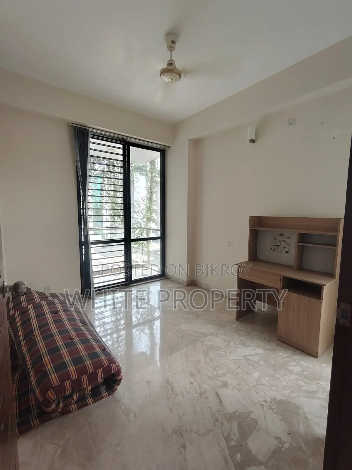 4bdrm Apartment in White Property, Gulshan for rent