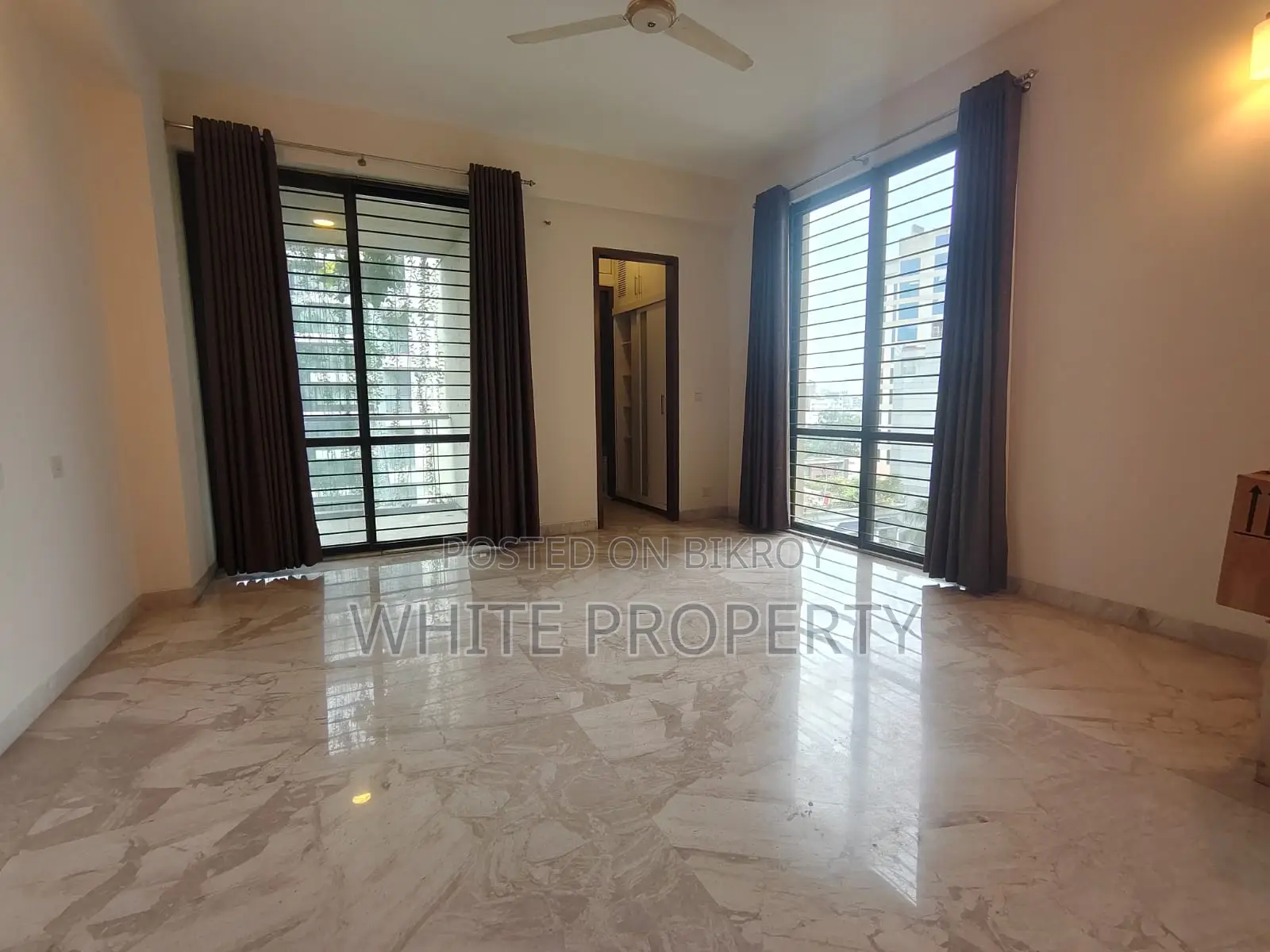 4bdrm Apartment in White Property, Gulshan for rent