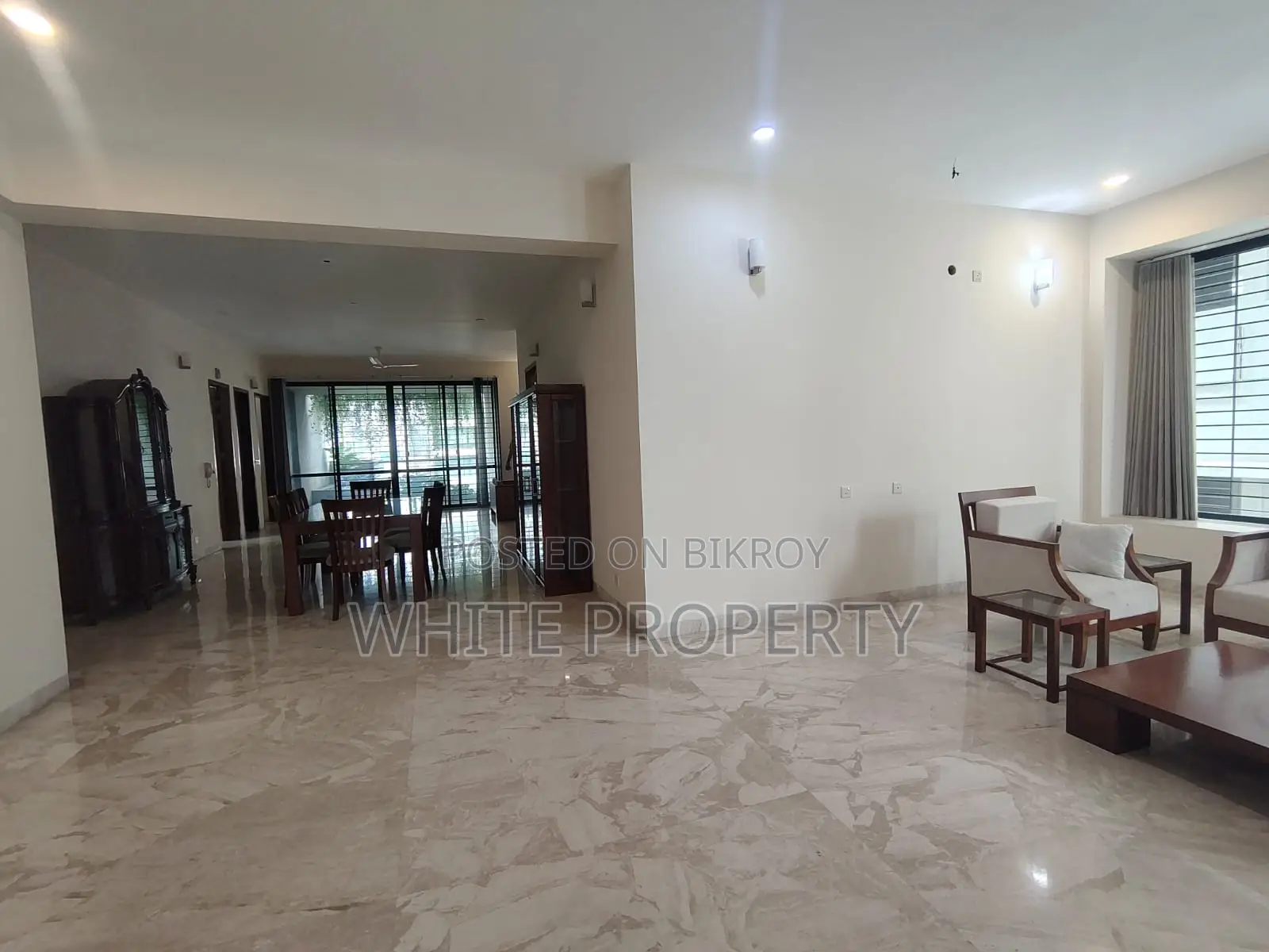 4bdrm Apartment in White Property, Gulshan for rent