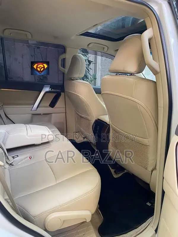 Toyota Land Cruiser Prado 2.7 i 2012 Pearl