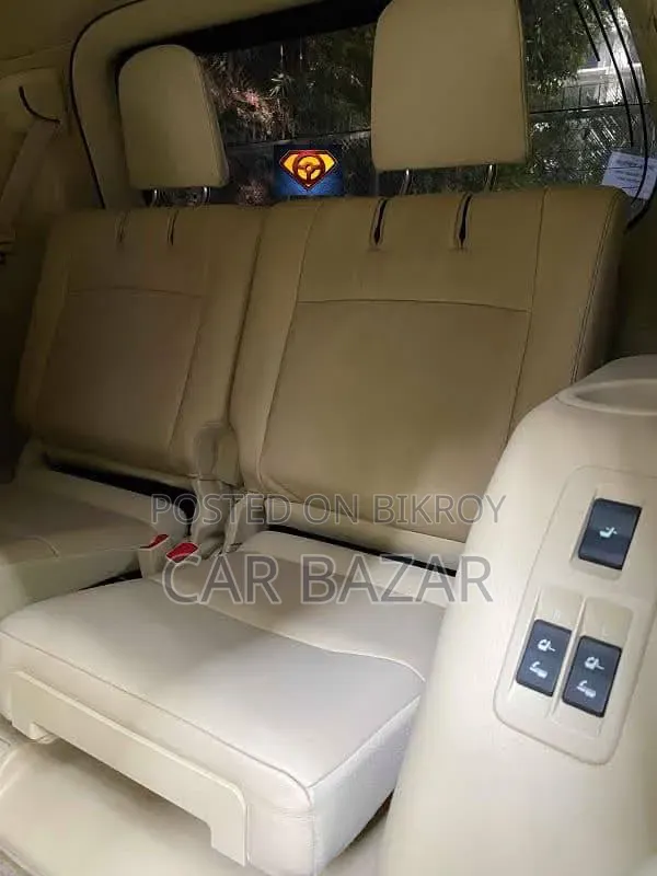 Toyota Land Cruiser Prado 2.7 i 2012 Pearl