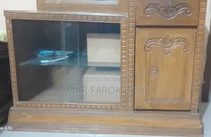 ড্রেসিং টেবিল বিক্রি করা হবে