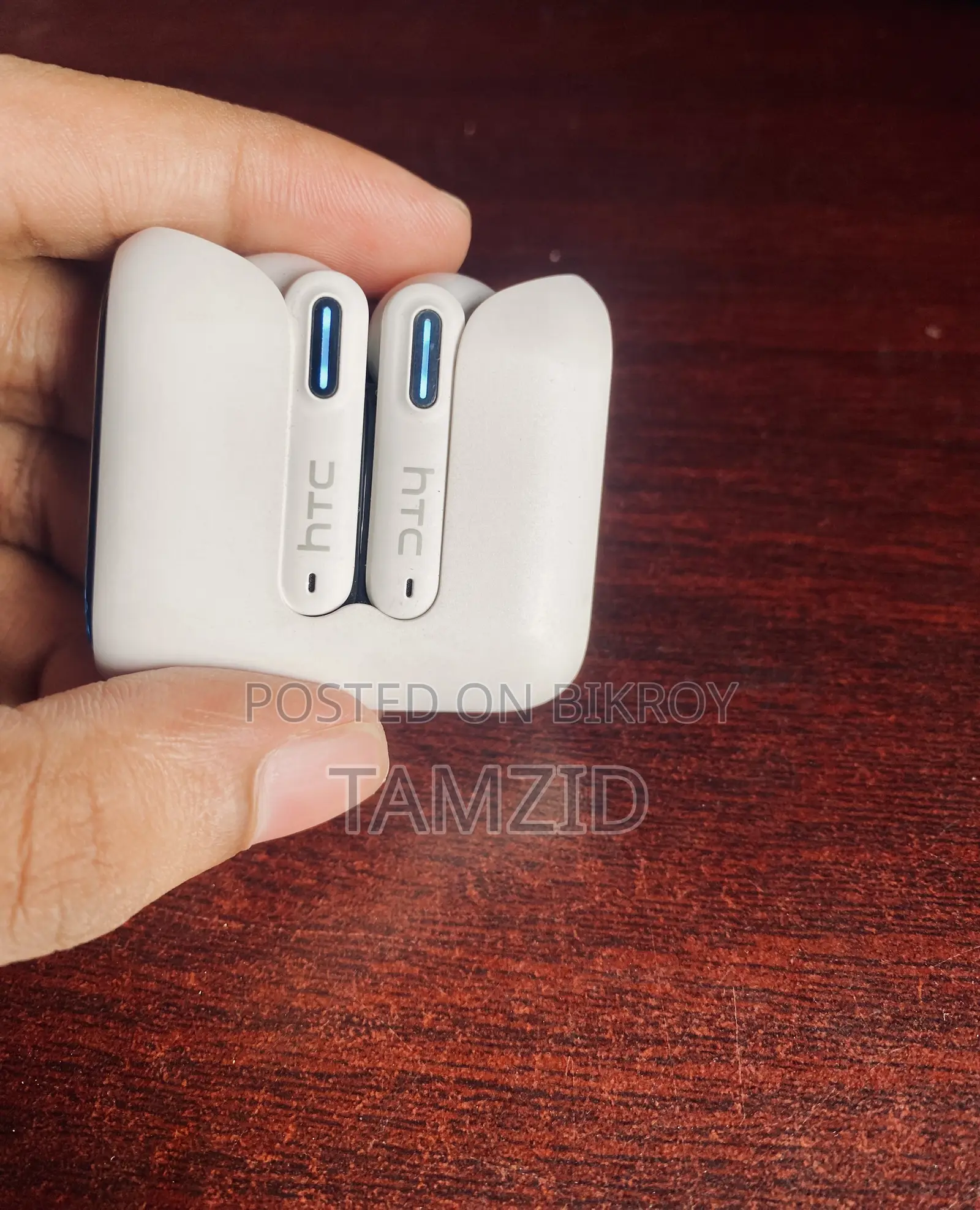 HTC NE49 Gaming Earbuds