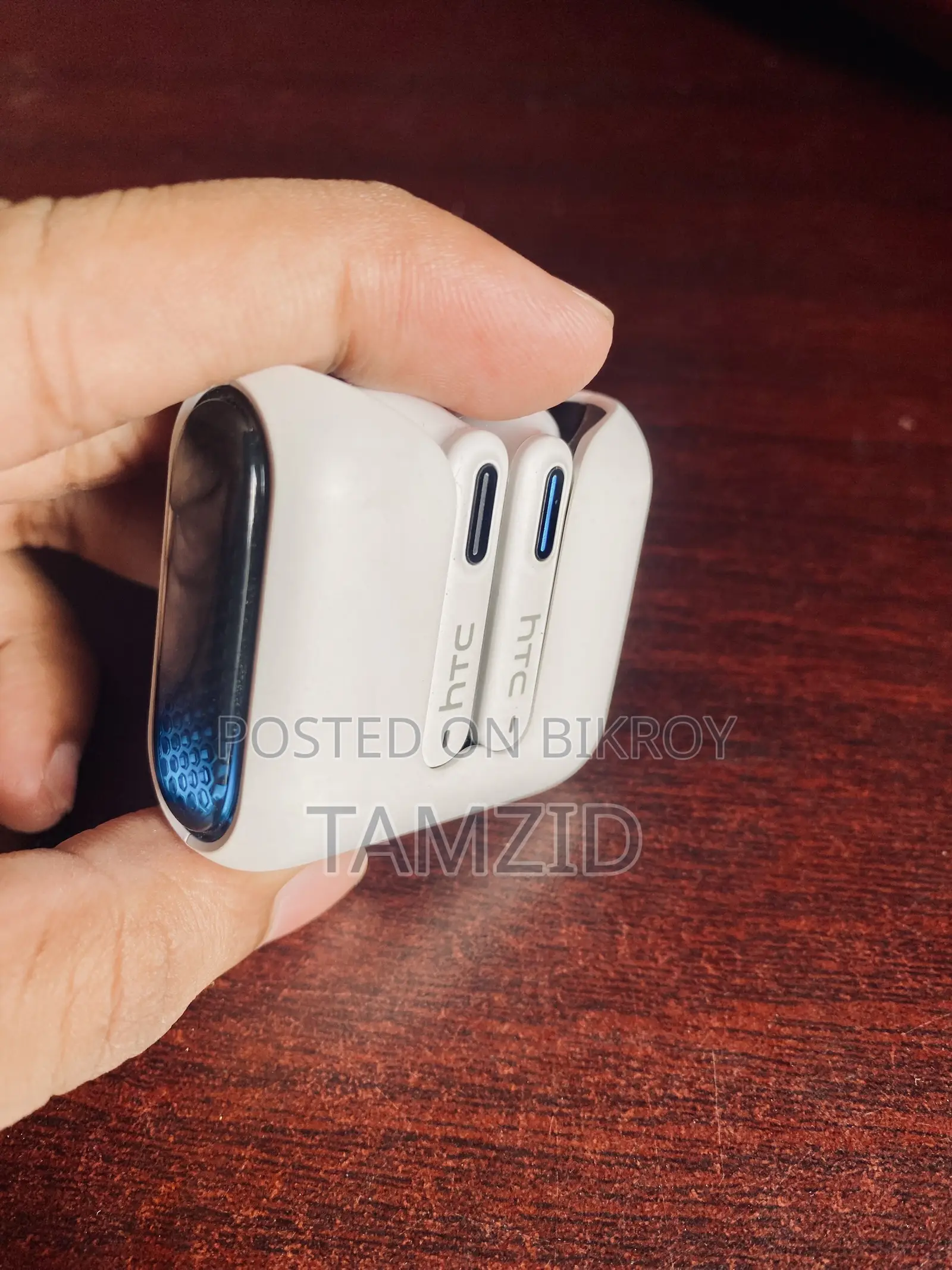 HTC NE49 Gaming Earbuds