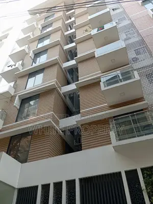 Farmgate, Indira Road: Almost New Apartment for Sale