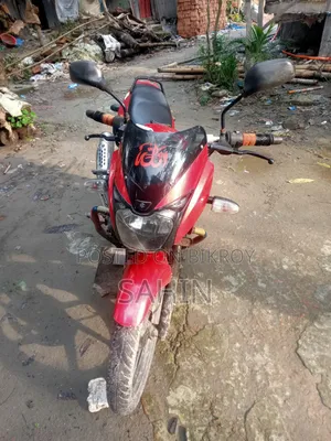 Bajaj Pulsar 150 2013 Red
