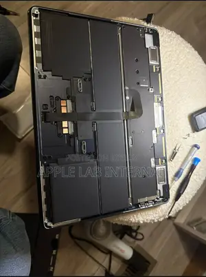Macbook Air / Pro M2 Battery Replacement Service