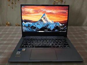 Laptop 8GB Intel Core i5 SSD 128GB