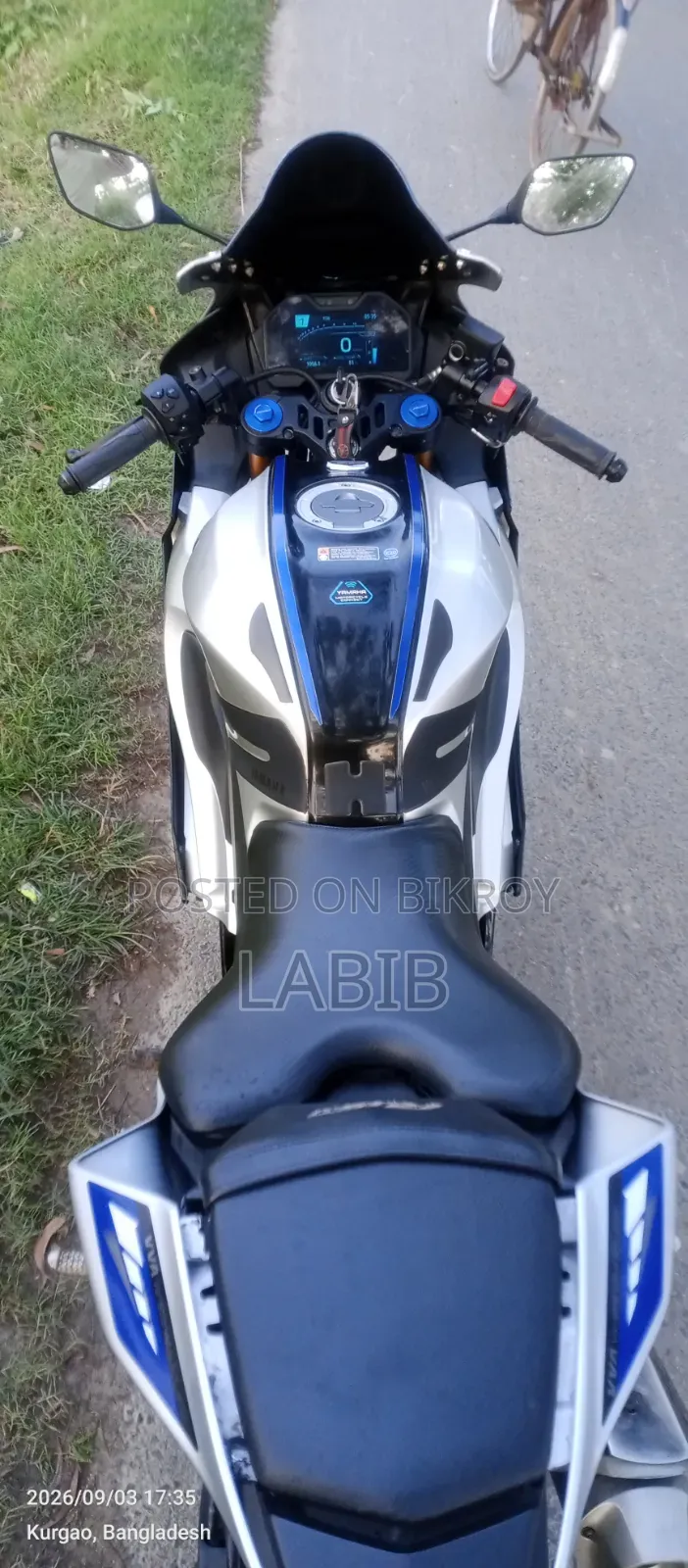 Yamaha R15M 2025 White
