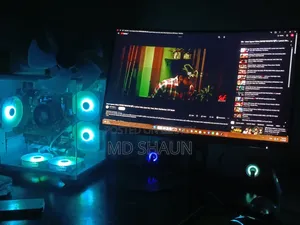 Desktop Computer Gigabyte 8GB AMD HDD+SSD 750GB