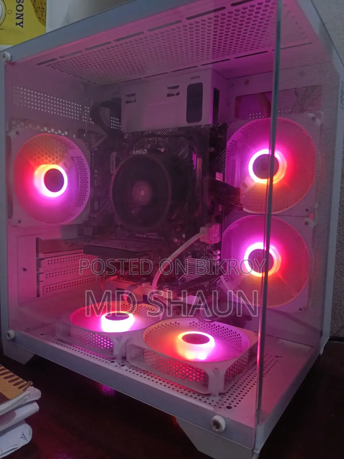 Desktop Computer Gigabyte 8GB AMD HDD+SSD 750GB