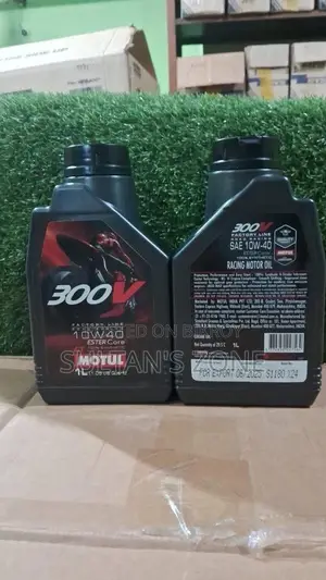 Motul Engine Oil