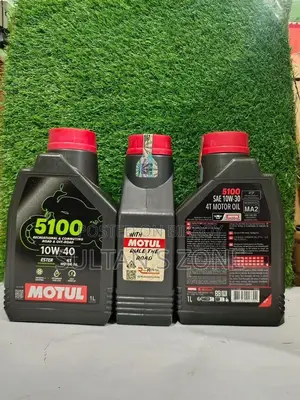 Motul Engine Oil