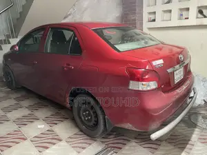 Toyota Yaris 2008 Red