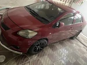 Toyota Yaris 2008 Red