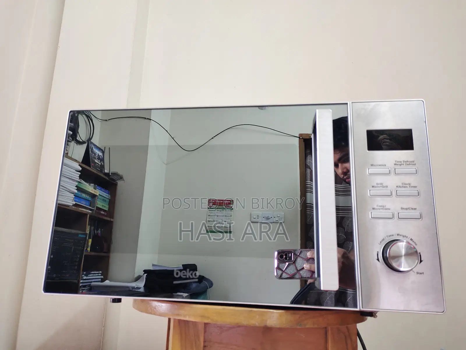 Beko 32L Microwave Oven — Like New