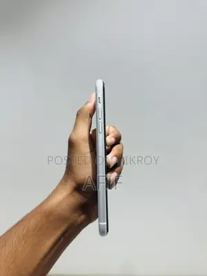 Apple iPhone XR 128 GB White