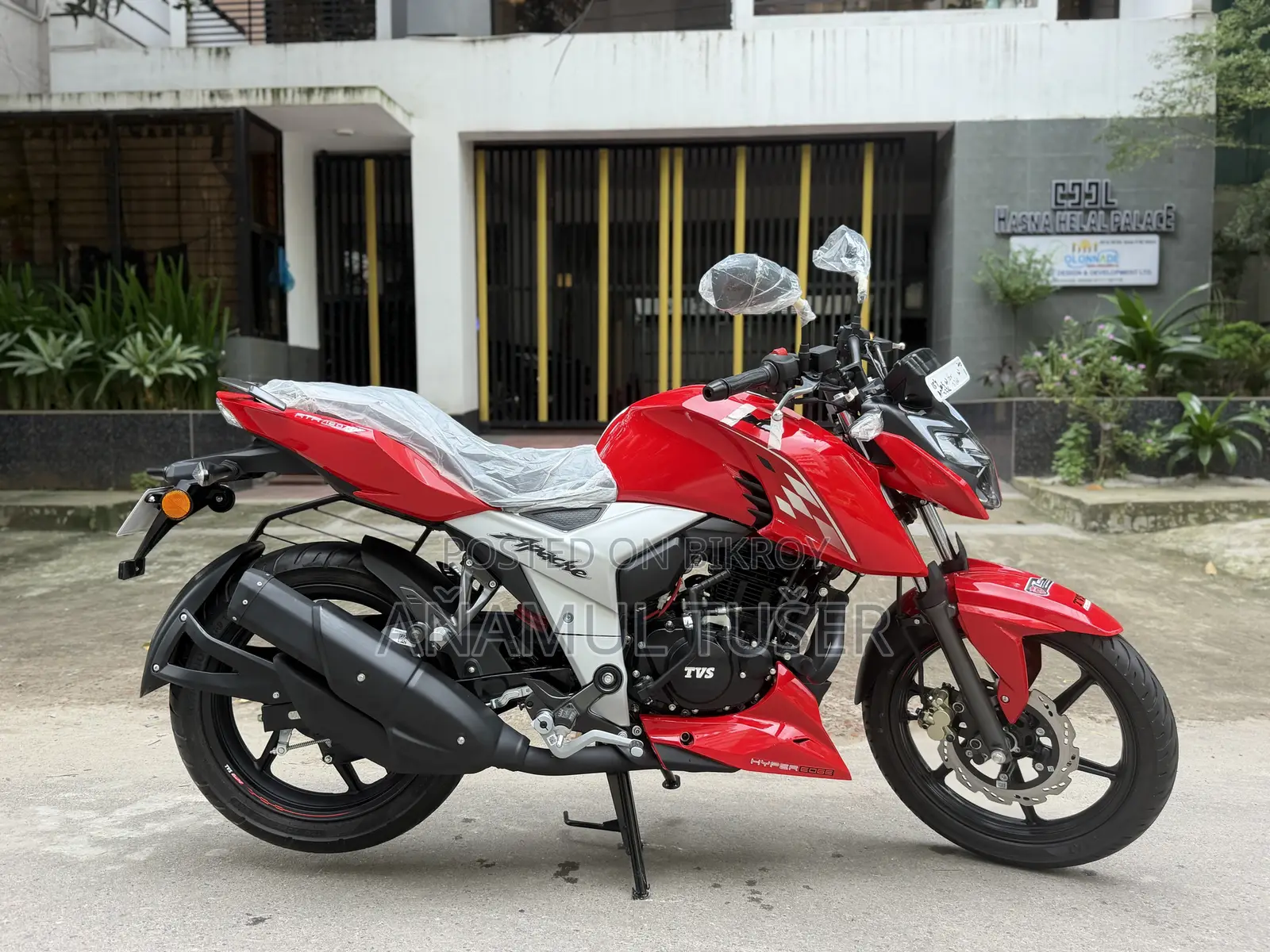 New TVS Apache RTR 160 4V 2026 Red