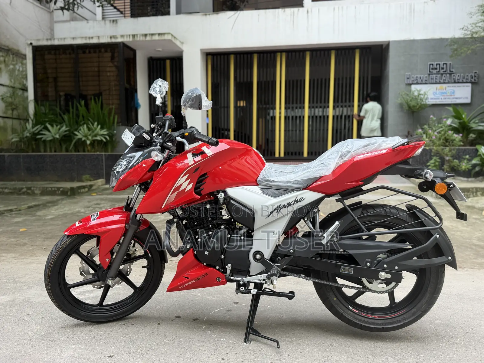 New TVS Apache RTR 160 4V 2026 Red