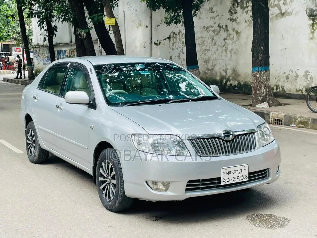 New Toyota Corolla 2004 Silver