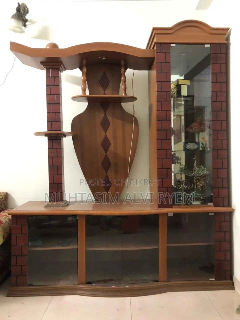 Multi-Compartment Cabinets
