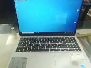 Laptop Dell Inspiron 15 3511 4GB Intel Core i3 SSD 1T