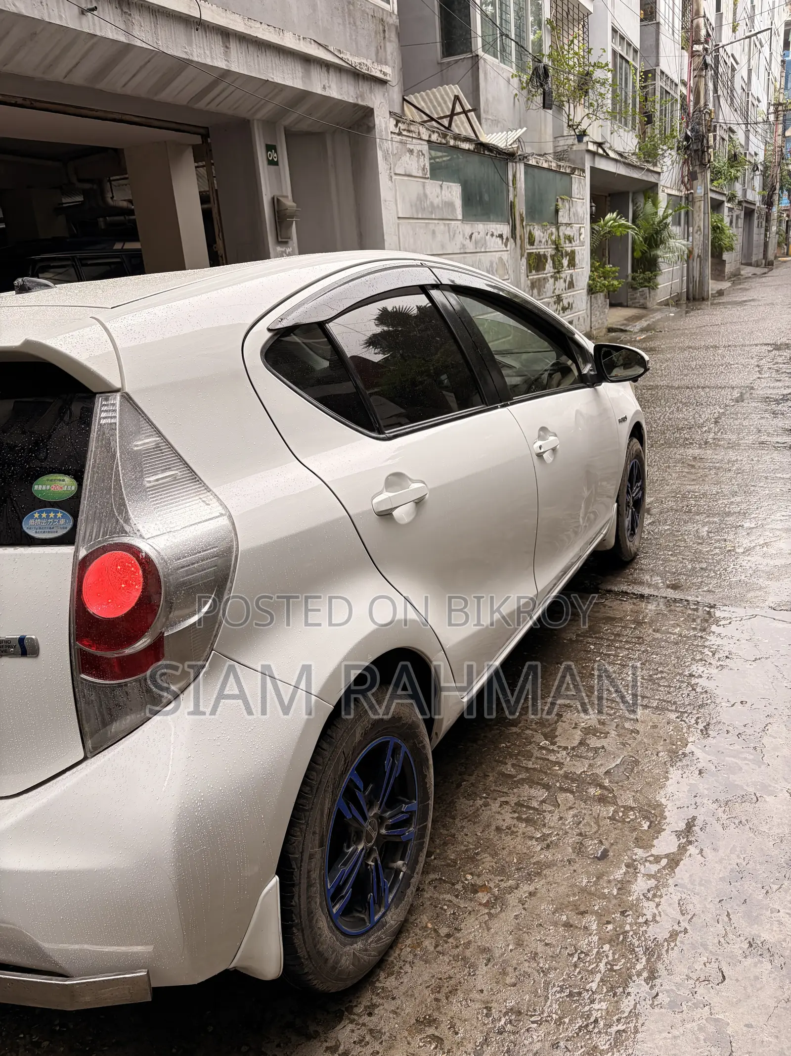 Toyota Aqua 2013 Pearl