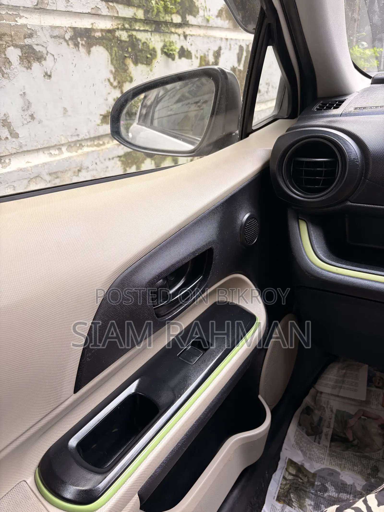 Toyota Aqua 2013 Pearl