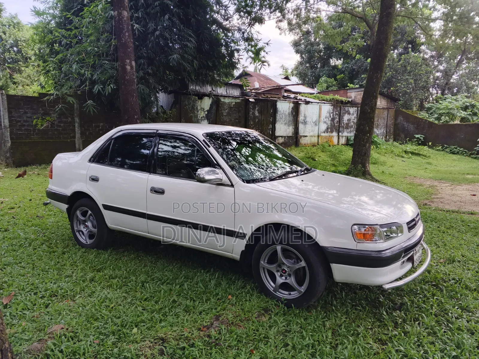 Toyota Corolla Automatic 1995 White