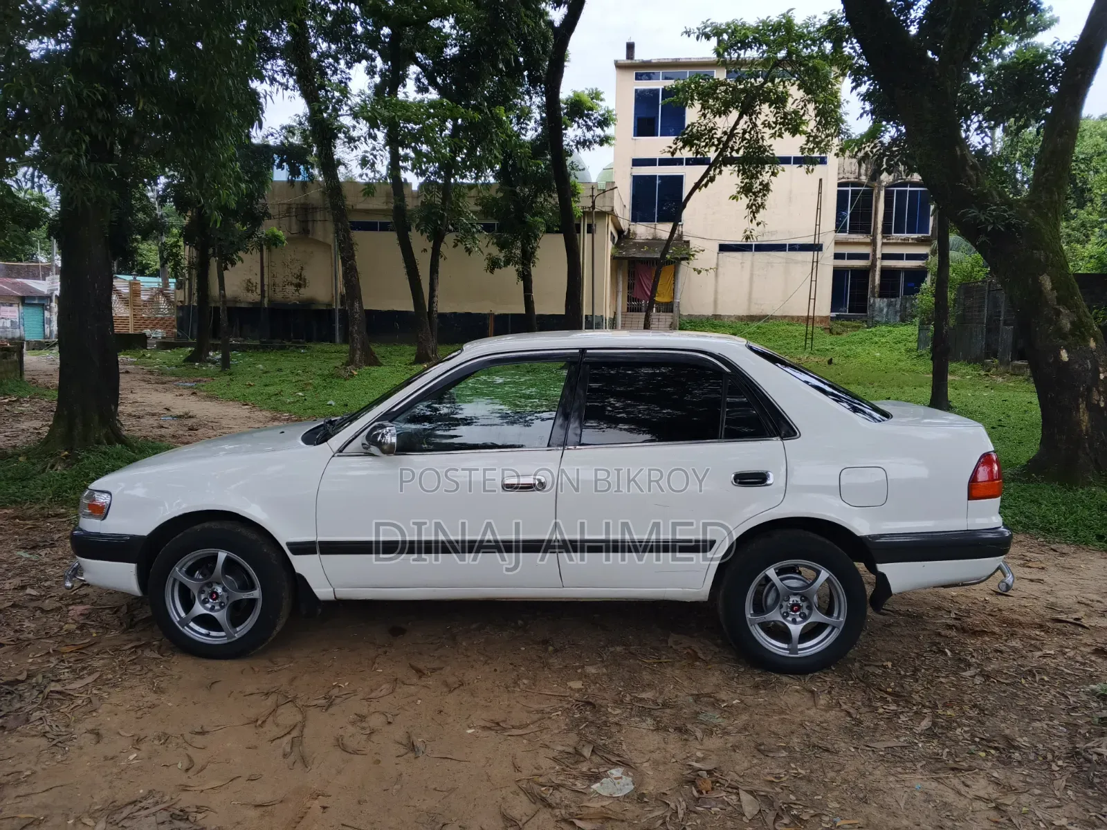 Toyota Corolla Automatic 1995 White