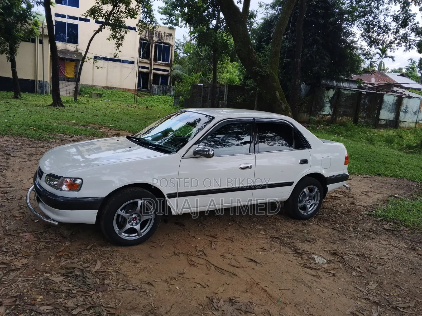 Toyota Corolla Automatic 1995 White
