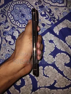 অ্যাপল আইফোন এক্সএস ৬৪ জিবি গোল্ড