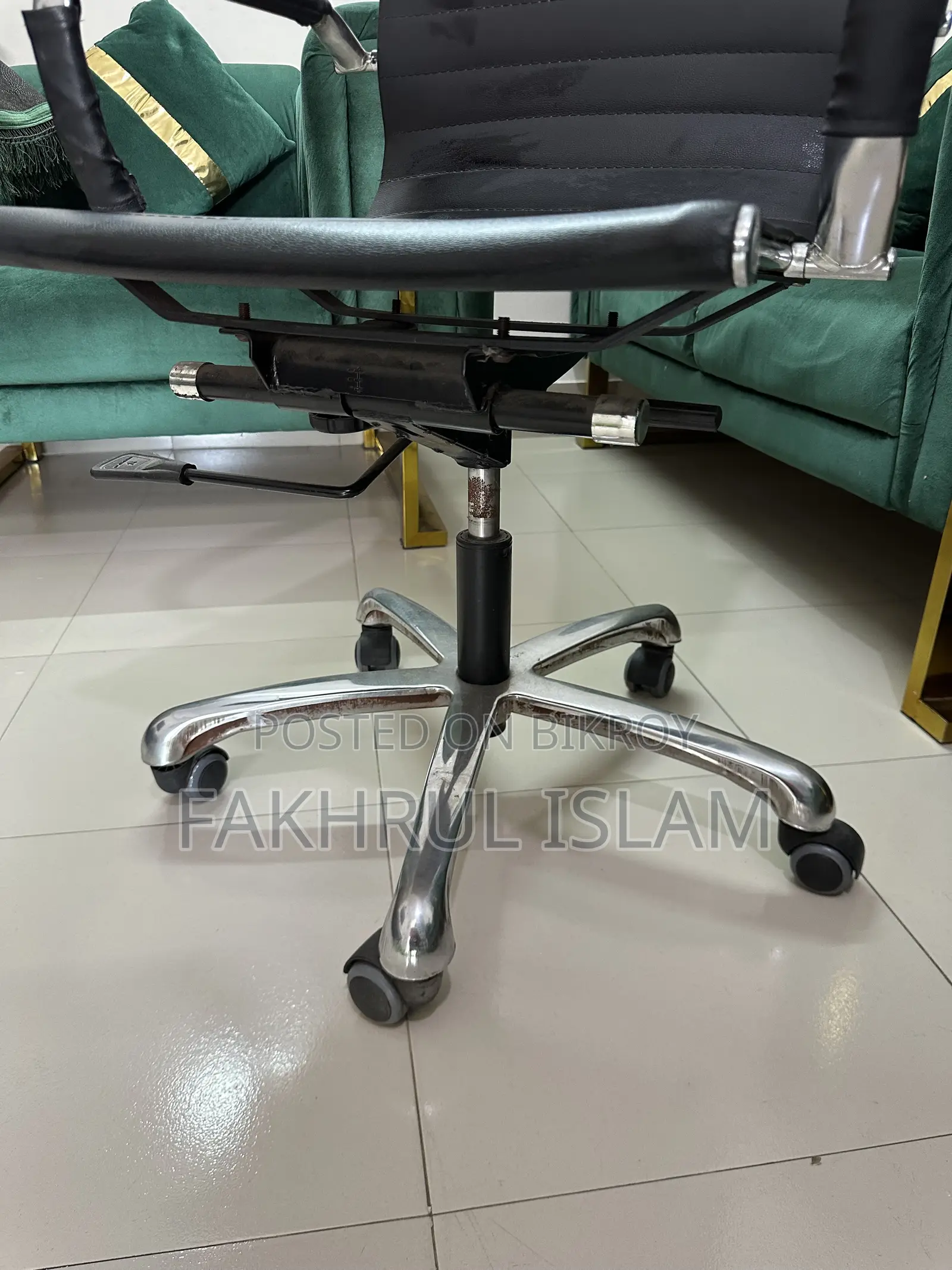 Premium Executive Office Chair বিক্রি হবে