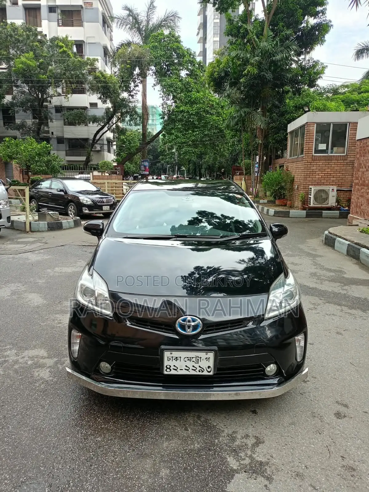 টয়োটা প্রিয়াস ২০১৩ ব্ল্যাক