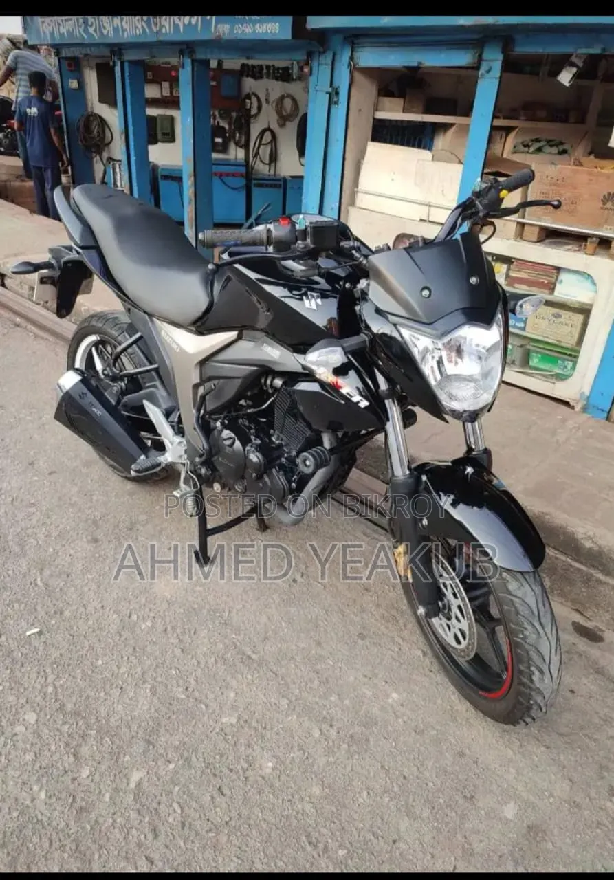 Suzuki Gixxer 2025 Black