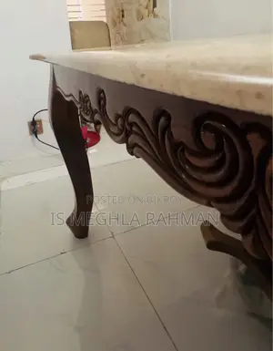I will sell the dining table set