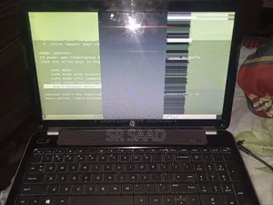Laptop HP 14-ep0063 8GB Intel Core i5 SSD 16 GB