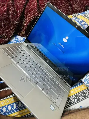 Laptop HP Pavilion 14 x360 2-in-1 8GB Intel Core i5 SSD 256GB