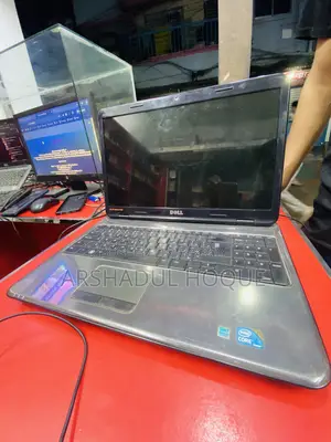 Laptop Dell Inspiron 14 2GB Intel Core i3 HDD+SSD 320GB
