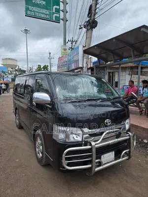 Toyota Grand HiAce 2002 Black